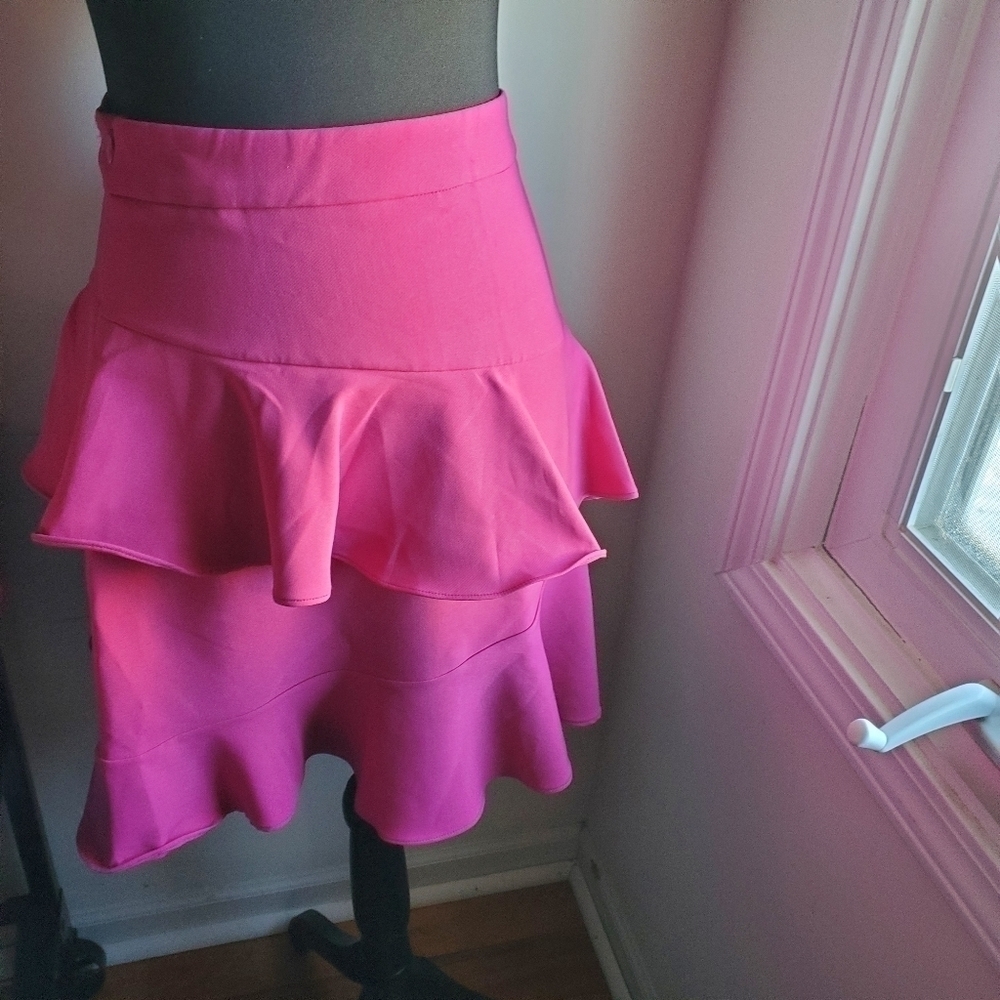 Trendyol Pink Ruffle skirt Size 8 NWTG - Picture 4 of 13